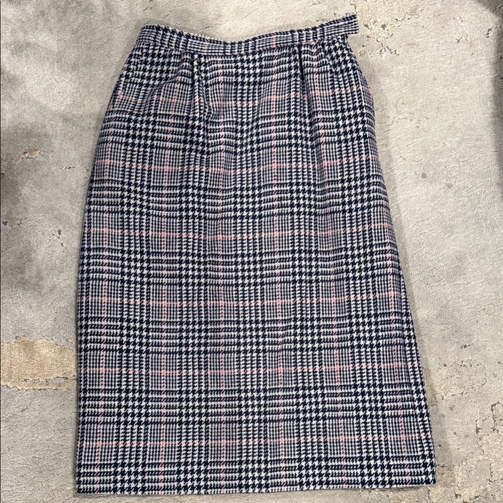 Pendleton Classic Black and Pink Checkered Pencil Skirt size 6